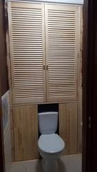 шкаф в туалет с закрытием стояковых труб и котла