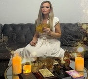 Гадалка Наталья онлайн: расклады Таро и гадание по фото 